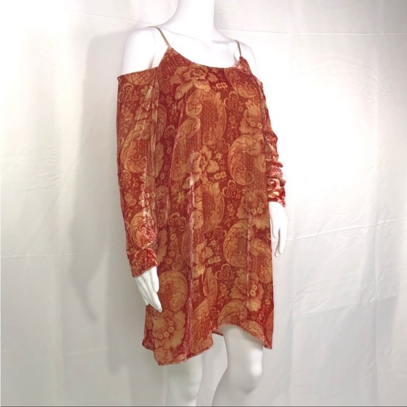 Chaser Vintage Tapestry Velvet Cold Shoulder Hi-Lo Cross Strappy Back Dress SzM - Picture 2 of 14